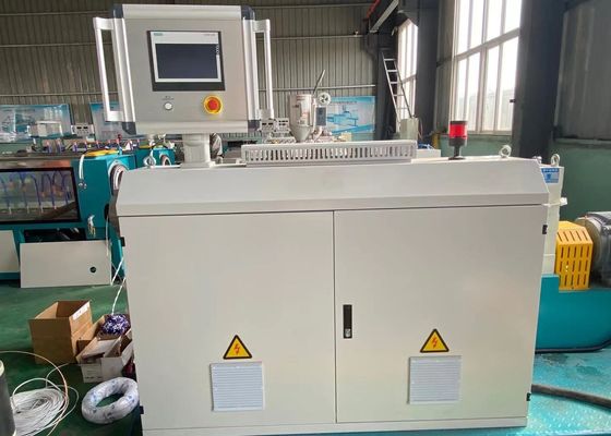 شیلنگ تامین نفت گاز آب دستگاه اکسترودر تک پیچ 250-630 میلی متر